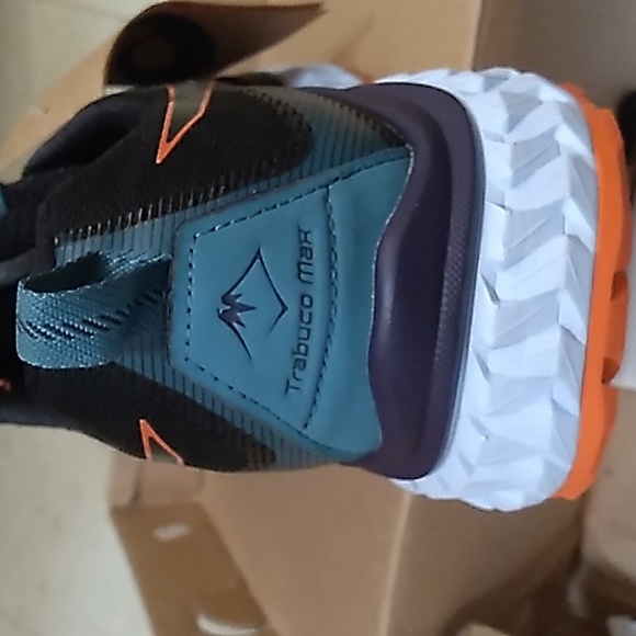 ASICS Running Shoes 8 RUNS SMALLER TRUE 7.5 - Picture 8 of 14